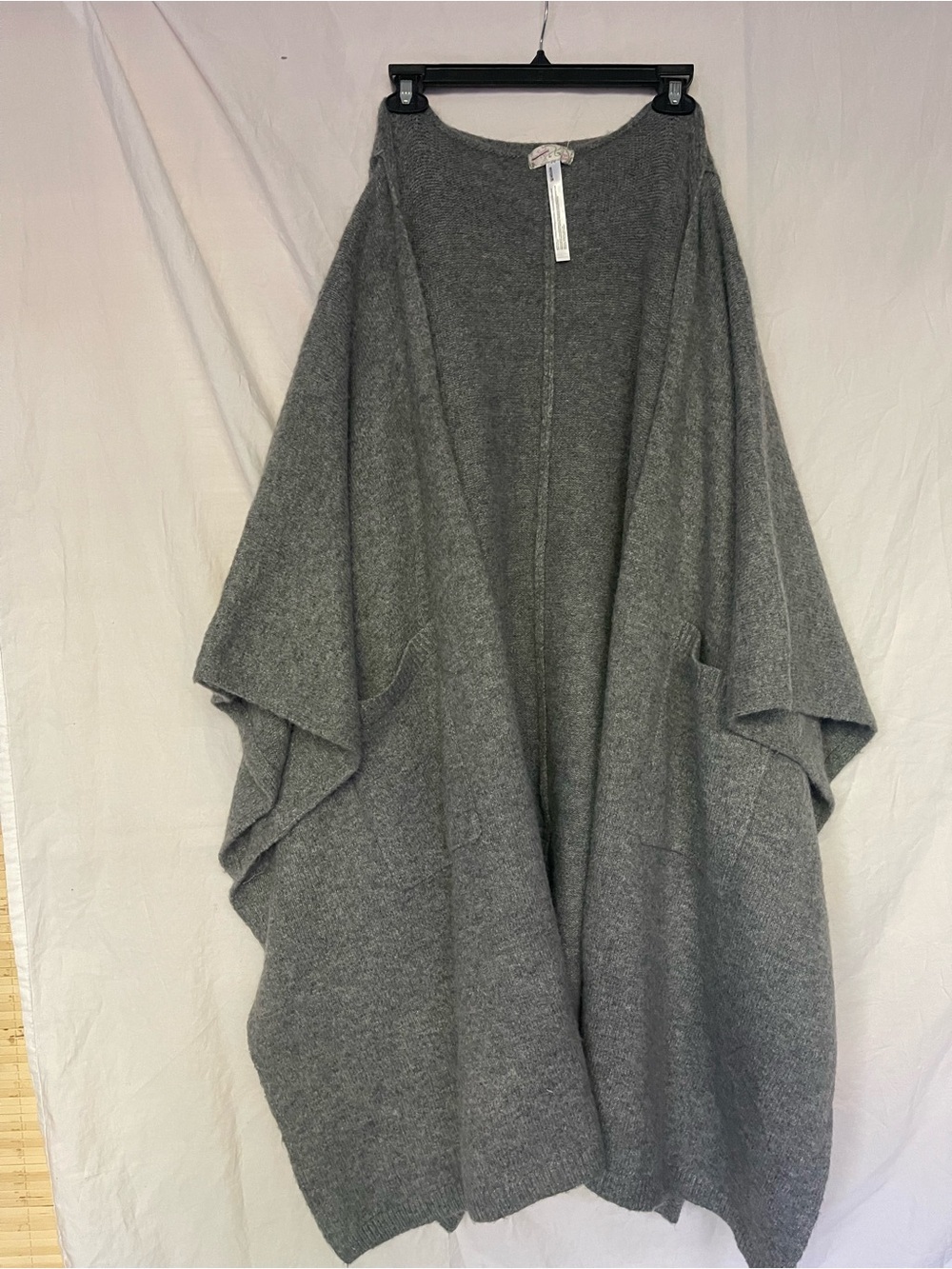 Free People Ellie Scarf Wrap Duster Sweater Kimono Grey Boho Contemporary Size L - Picture 13 of 16